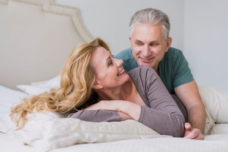 Más del 90% de mujeres considera que es posible mantener una vida sexual plena después de los 45 años